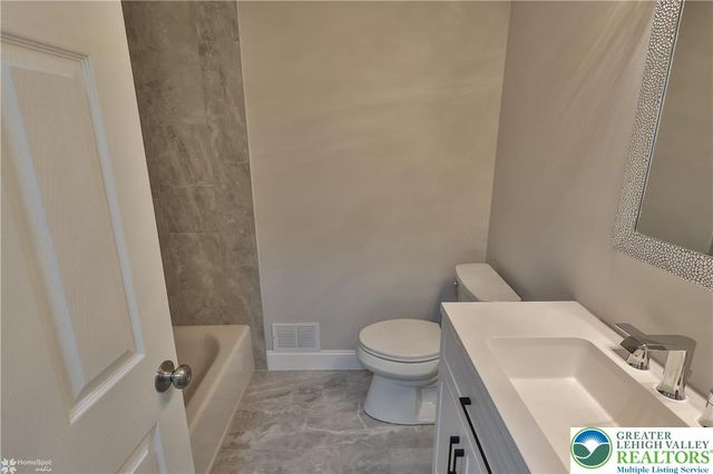 218 North 38th, South Whitehall Twp, PA 18104