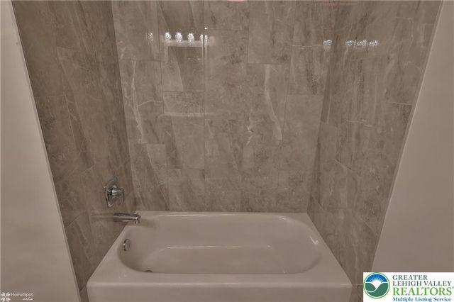 218 North 38th, South Whitehall Twp, PA 18104