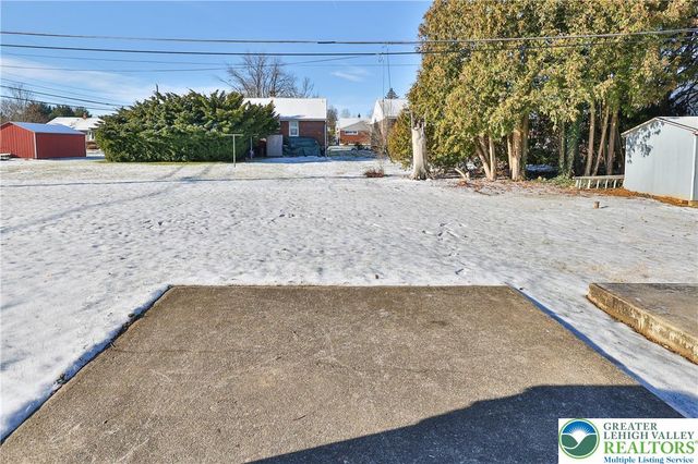 218 North 38th, South Whitehall Twp, PA 18104