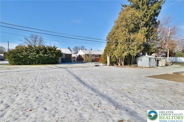 218 North 38th, South Whitehall Twp, PA 18104