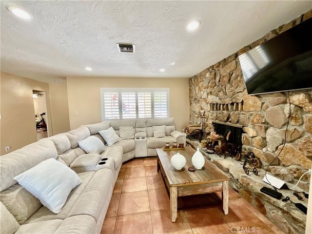 14913 Blue Grass, Helendale, CA 92342