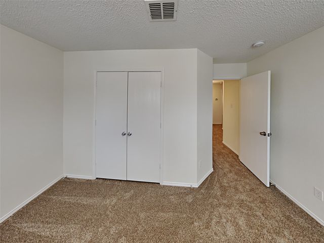 4059 Hunters Creek Drive, Fort Worth, TX 76123