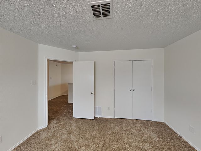 4059 Hunters Creek Drive, Fort Worth, TX 76123