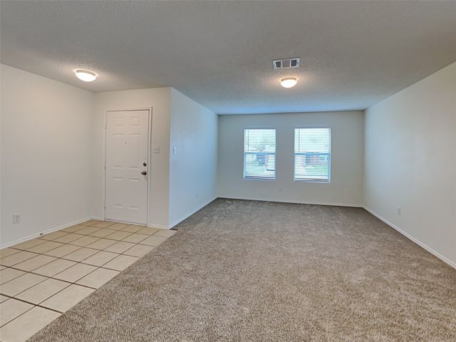 4059 Hunters Creek Drive, Fort Worth, TX 76123