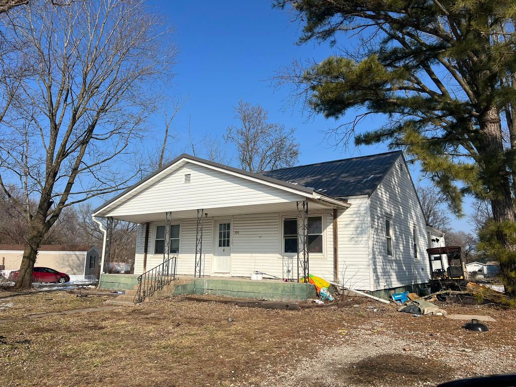 300 Walnut Street, Urbana, MO 65767