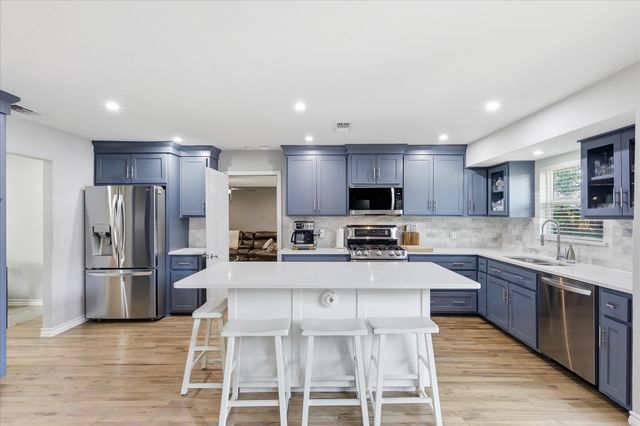 13051 Pennystone Drive, Farmers Branch, TX 75244