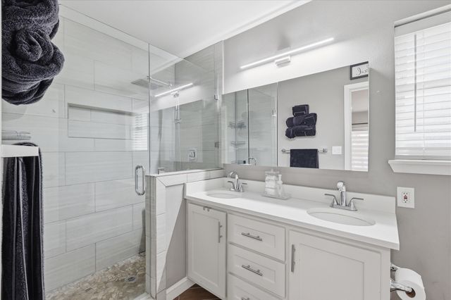13051 Pennystone Drive, Farmers Branch, TX 75244