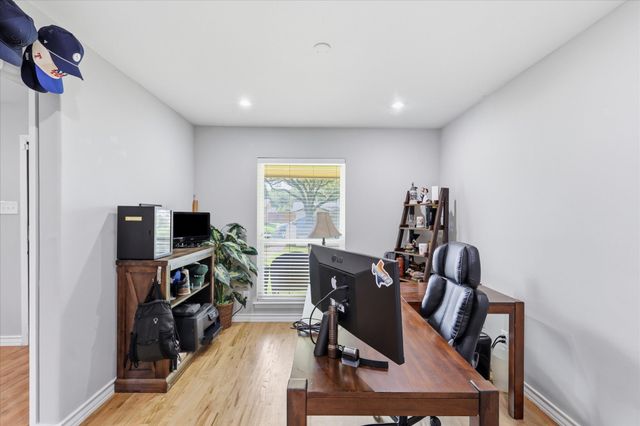 13051 Pennystone Drive, Farmers Branch, TX 75244