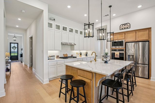 2264 Emerald Drive, Waxahachie, TX 75167