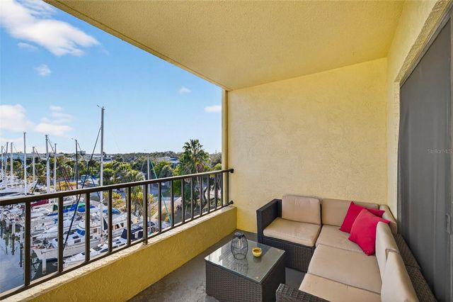 1750 HARBOR PLACE S 303, South Pasadena, FL 33707