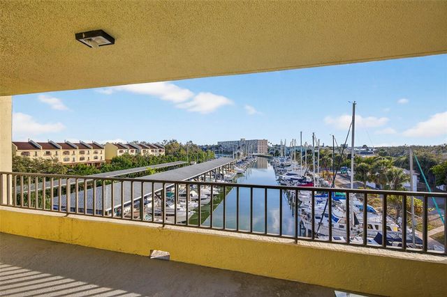 1750 HARBOR PLACE S 303, South Pasadena, FL 33707