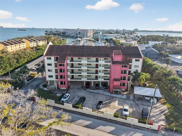 1750 HARBOR PLACE S 303, South Pasadena, FL 33707