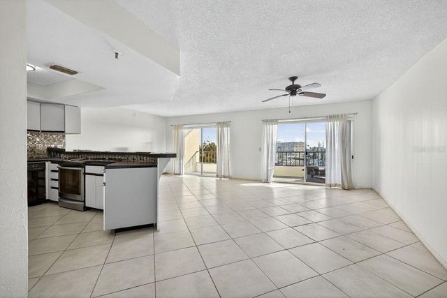 1750 HARBOR PLACE S 303, South Pasadena, FL 33707