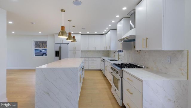 3592 BLACK ANGUS DR, Huntingdon Valley, PA 19006