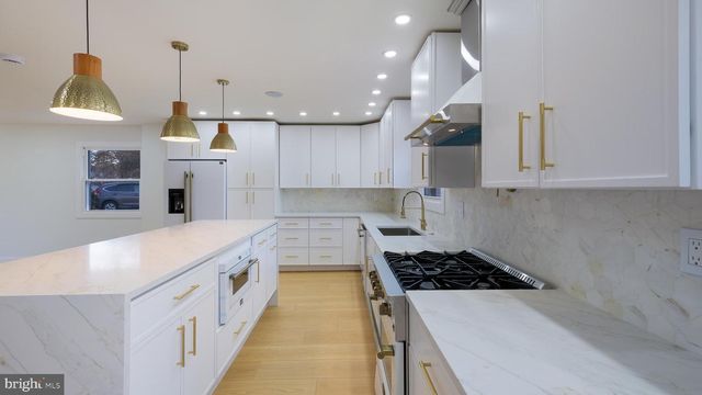 3592 BLACK ANGUS DR, Huntingdon Valley, PA 19006