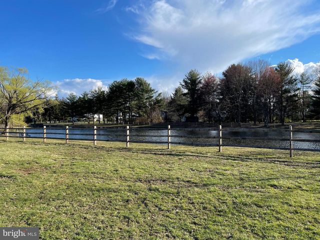 3592 BLACK ANGUS DR, Huntingdon Valley, PA 19006