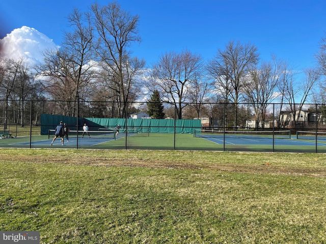 3592 BLACK ANGUS DR, Huntingdon Valley, PA 19006