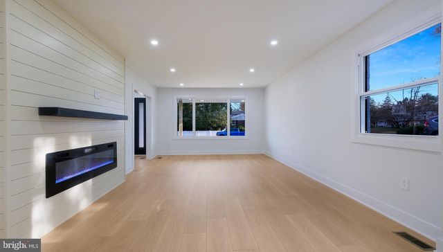 3592 BLACK ANGUS DR, Huntingdon Valley, PA 19006