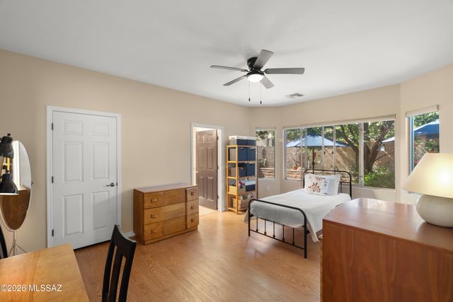 649 W Calle Media Luz, Sahuarita, AZ 85629