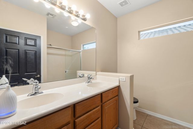 649 W Calle Media Luz, Sahuarita, AZ 85629