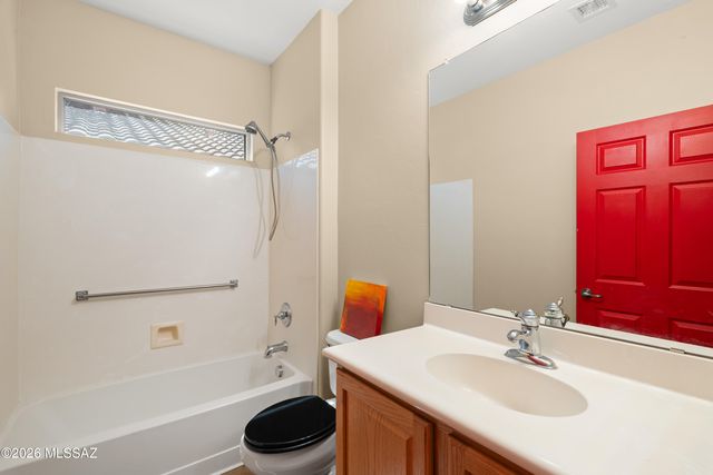649 W Calle Media Luz, Sahuarita, AZ 85629