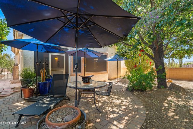 649 W Calle Media Luz, Sahuarita, AZ 85629