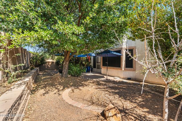 649 W Calle Media Luz, Sahuarita, AZ 85629