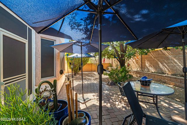 649 W Calle Media Luz, Sahuarita, AZ 85629