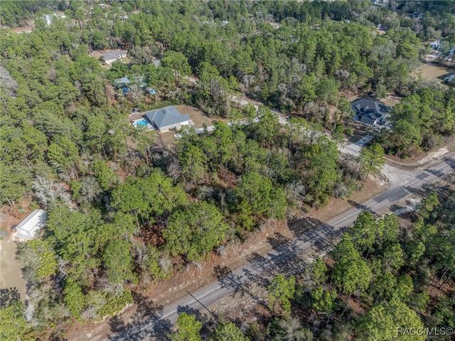 7082 N Treehaven Terrace, Citrus Springs, FL 34433