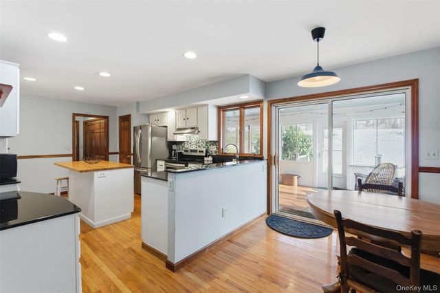 9 Sachs Court, Hopewell Junction, NY 12533