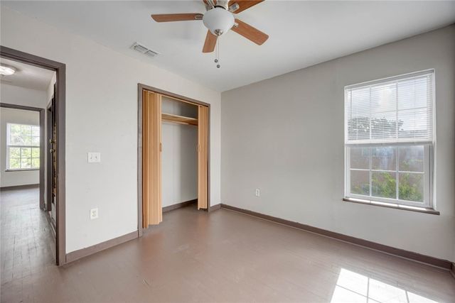 2437 Nemec St, Corpus Christi, TX 78415