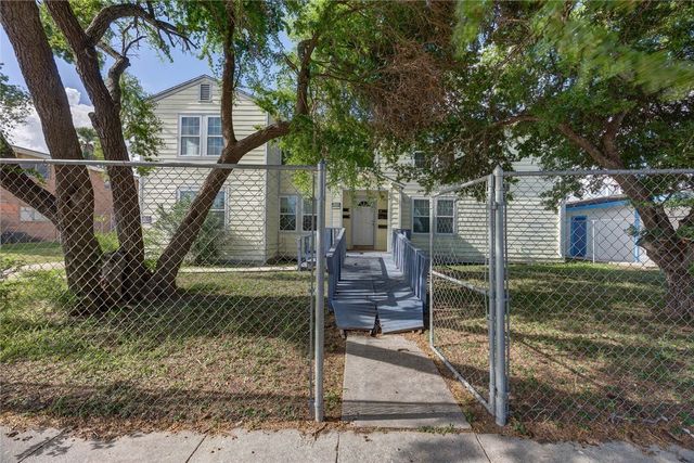 2437 Nemec St, Corpus Christi, TX 78415