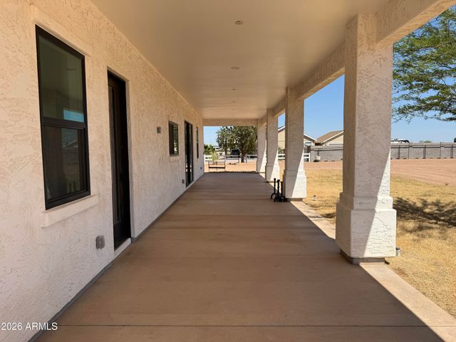 22227 W DIXILETA Drive, Wittmann, AZ 85361