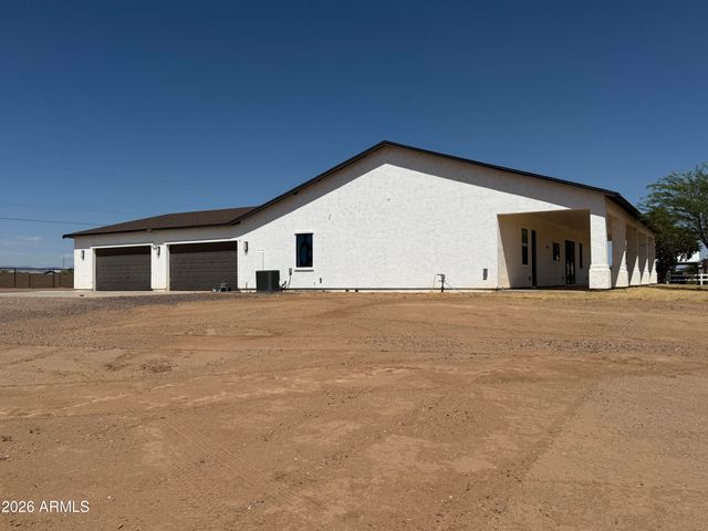 22227 W DIXILETA Drive, Wittmann, AZ 85361