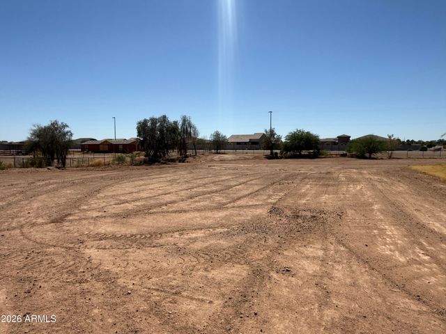 22227 W DIXILETA Drive, Wittmann, AZ 85361