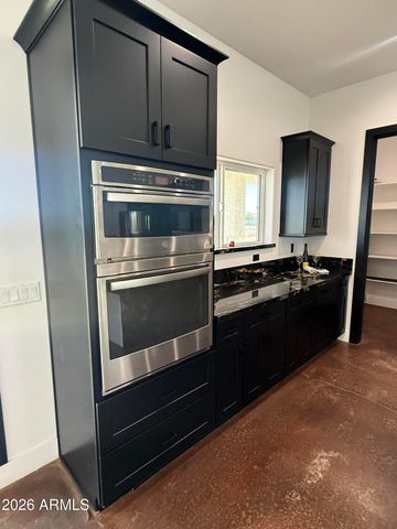 22227 W DIXILETA Drive, Wittmann, AZ 85361