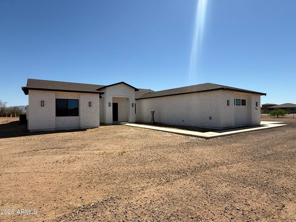 22227 W DIXILETA Drive, Wittmann, AZ 85361