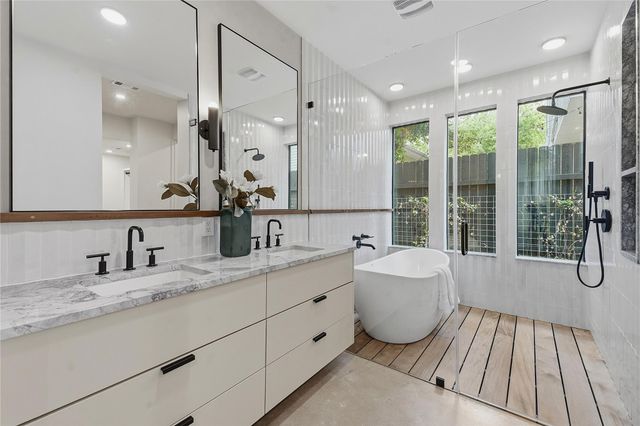 5001 Lynnwood ST, Austin, TX 78756