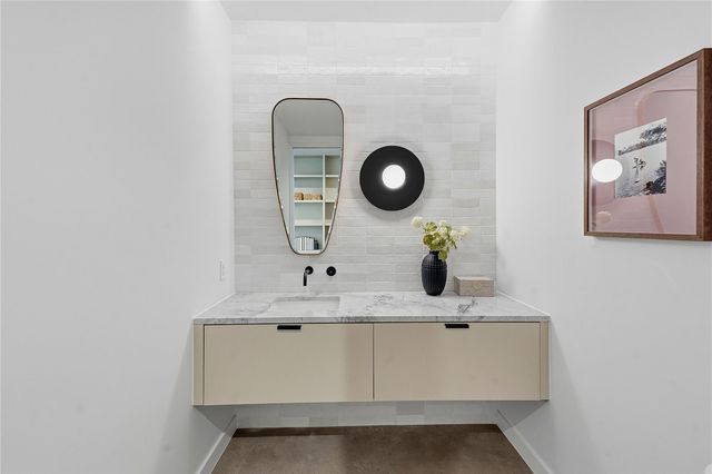 5001 Lynnwood ST, Austin, TX 78756