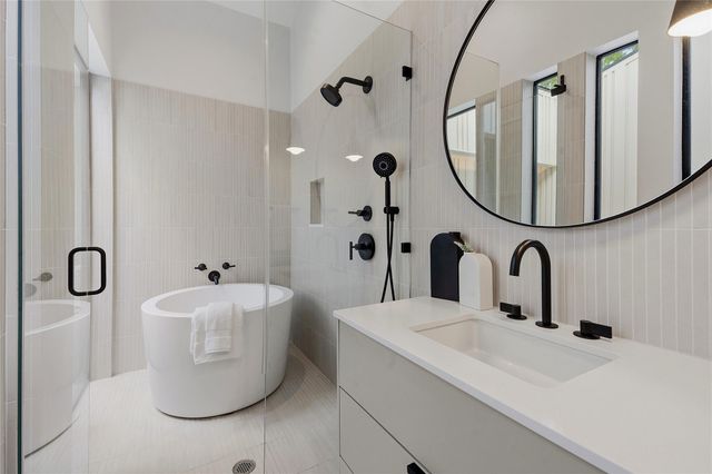 5001 Lynnwood ST, Austin, TX 78756