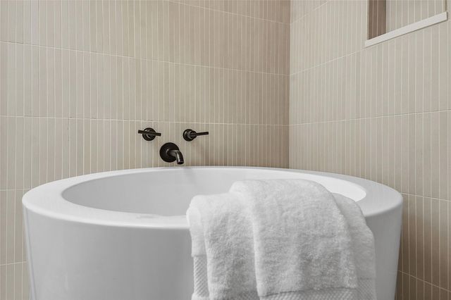 5001 Lynnwood ST, Austin, TX 78756