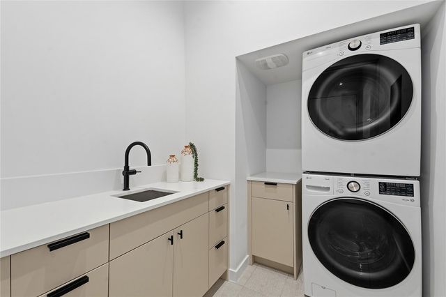 5001 Lynnwood ST, Austin, TX 78756