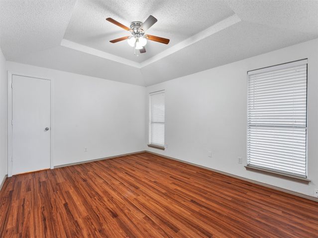 21 Saint Charles Place, Midlothian, TX 76065