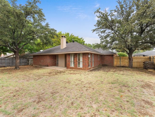 21 Saint Charles Place, Midlothian, TX 76065