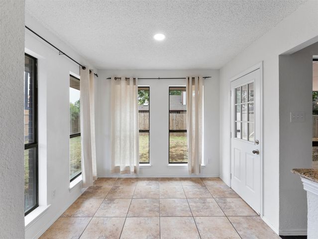 21 Saint Charles Place, Midlothian, TX 76065