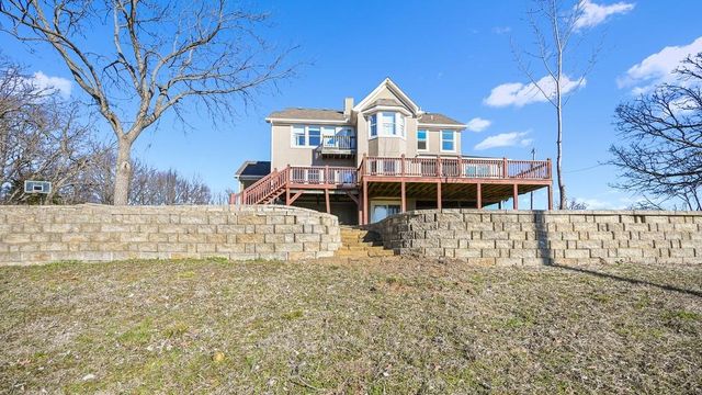 414 S 98th Street, Edwardsville, KS 66111