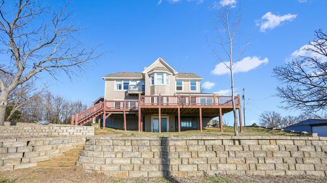 414 S 98th Street, Edwardsville, KS 66111