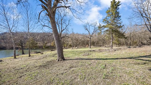 414 S 98th Street, Edwardsville, KS 66111