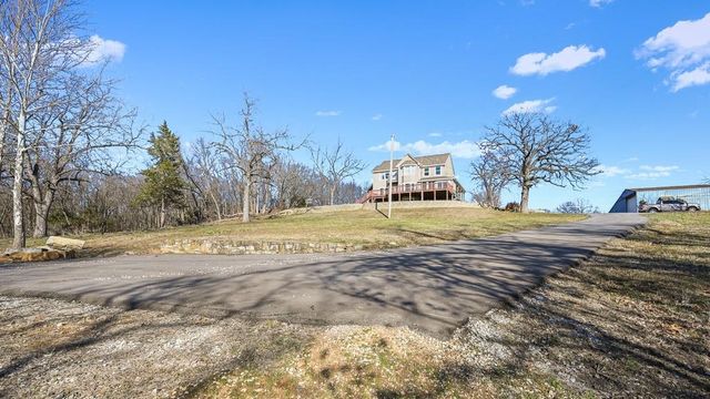 414 S 98th Street, Edwardsville, KS 66111