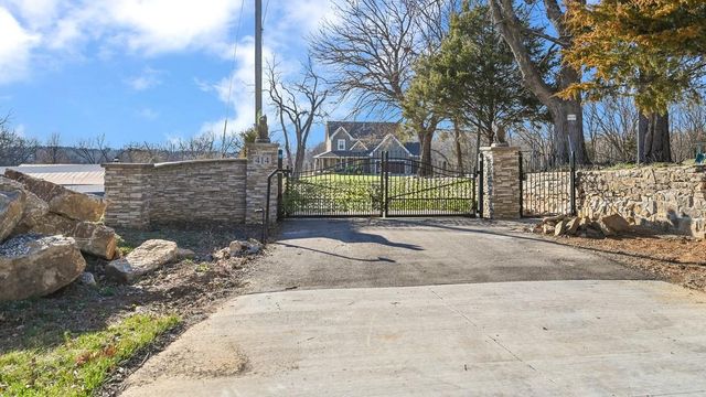 414 S 98th Street, Edwardsville, KS 66111